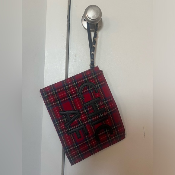 Olivia Miller plaid tartan “Chic AF” - Picture 1 of 5